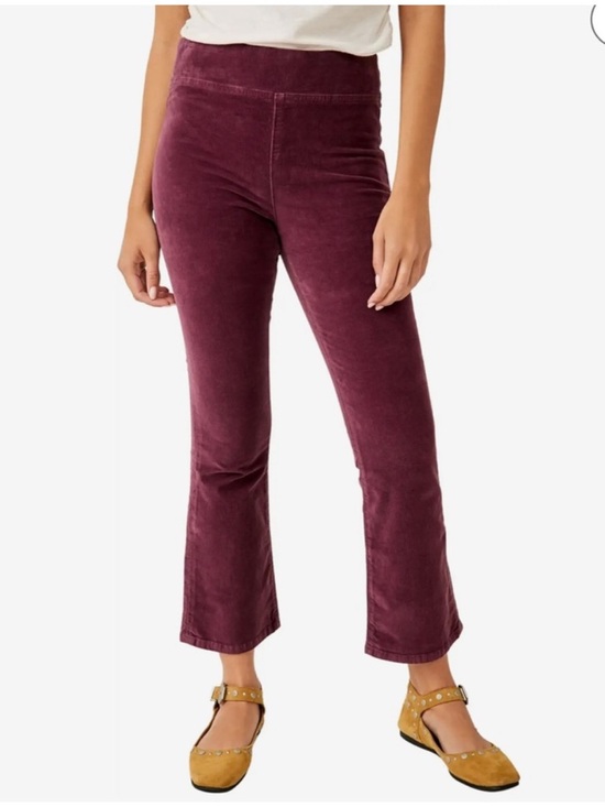 Free People In My Feelings Velvet Cropped Slim Flare Pants in Fig Plum Sz XS NWT
